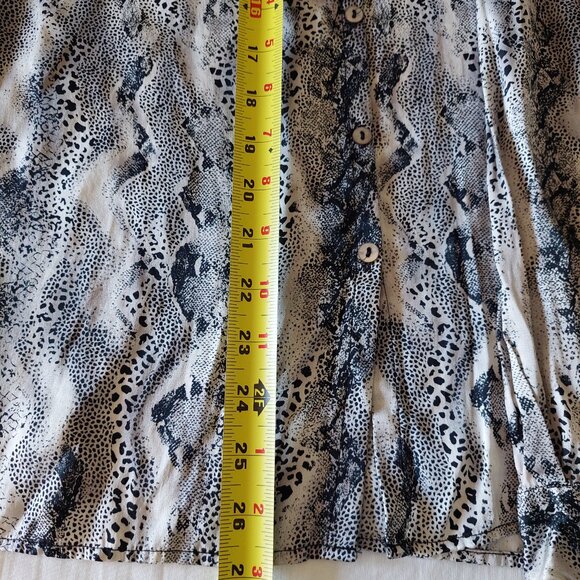 Allison Taylor Snake Print 100% Silk Blouse, Size S - Picture 7 of 7